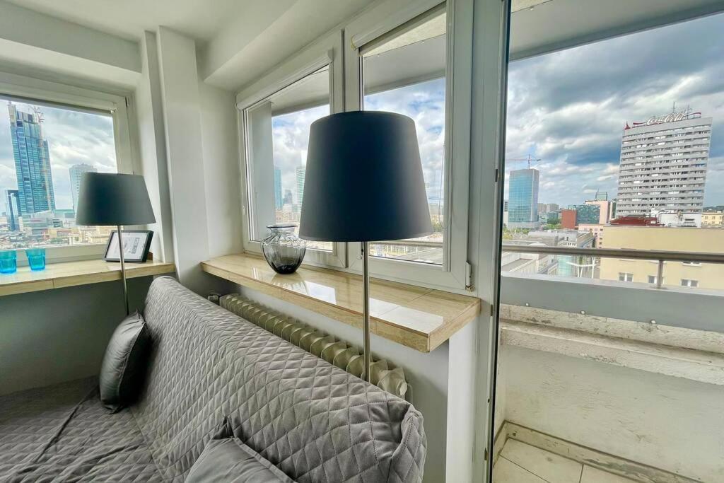 Sawa Apartment 2Xmetro Wifi 500 Mbs 50'Tv Netflix Hbo Appletv+ Варшава Екстериор снимка