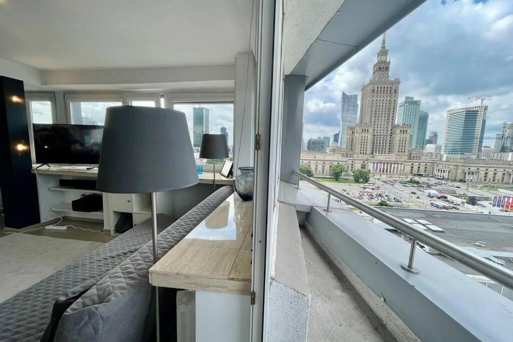 Sawa Apartment 2Xmetro Wifi 500 Mbs 50'Tv Netflix Hbo Appletv+ Варшава Екстериор снимка
