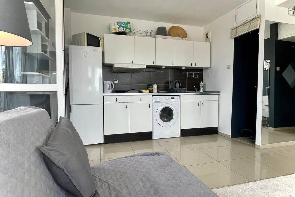 Sawa Apartment 2Xmetro Wifi 500 Mbs 50'Tv Netflix Hbo Appletv+ Варшава Екстериор снимка