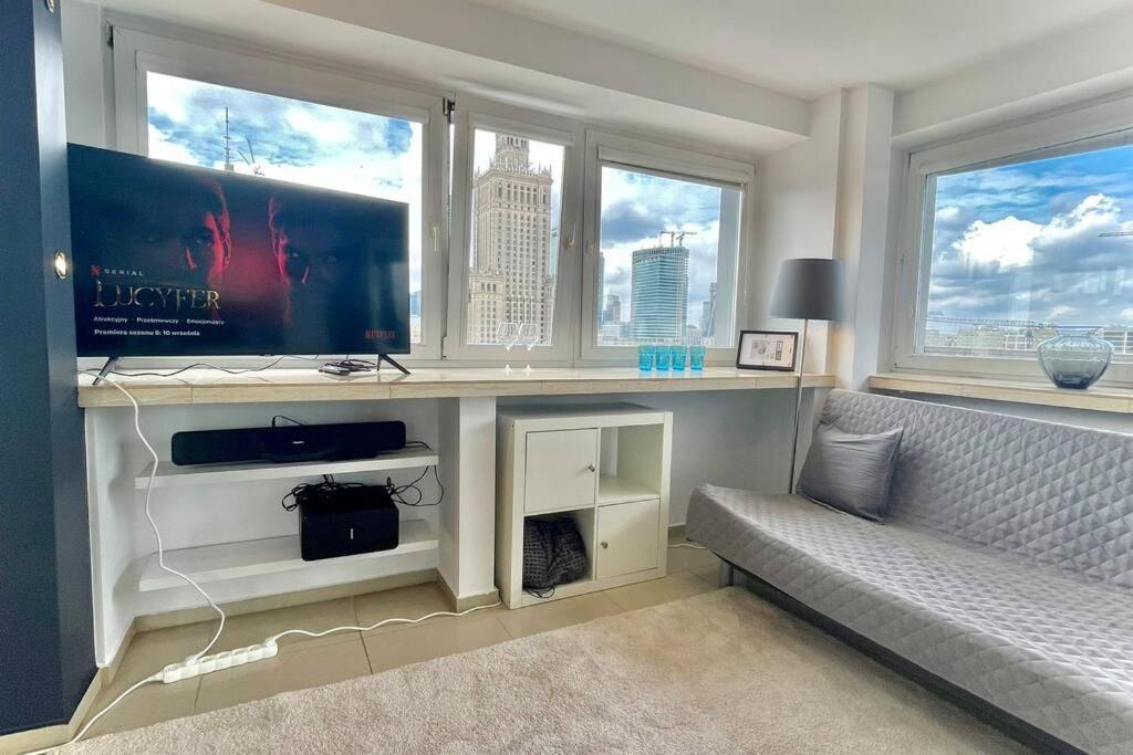 Sawa Apartment 2Xmetro Wifi 500 Mbs 50'Tv Netflix Hbo Appletv+ Варшава Екстериор снимка