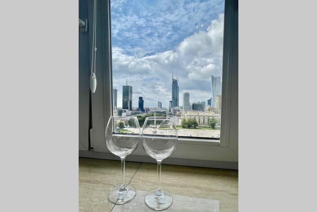 Sawa Apartment 2Xmetro Wifi 500 Mbs 50'Tv Netflix Hbo Appletv+ Варшава Екстериор снимка