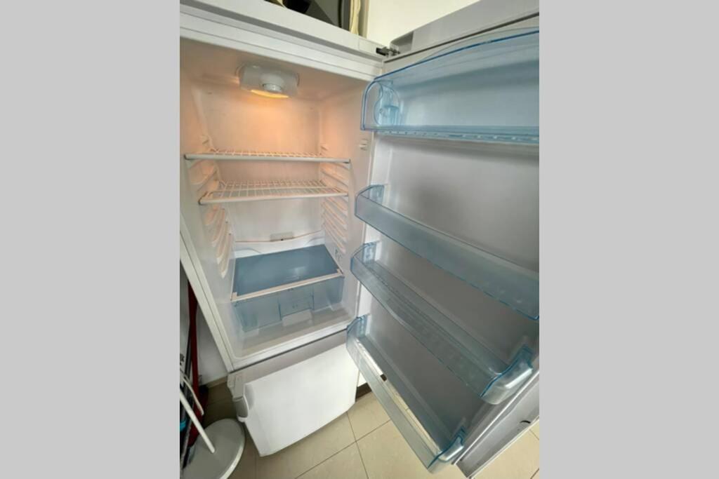 Sawa Apartment 2Xmetro Wifi 500 Mbs 50'Tv Netflix Hbo Appletv+ Варшава Екстериор снимка