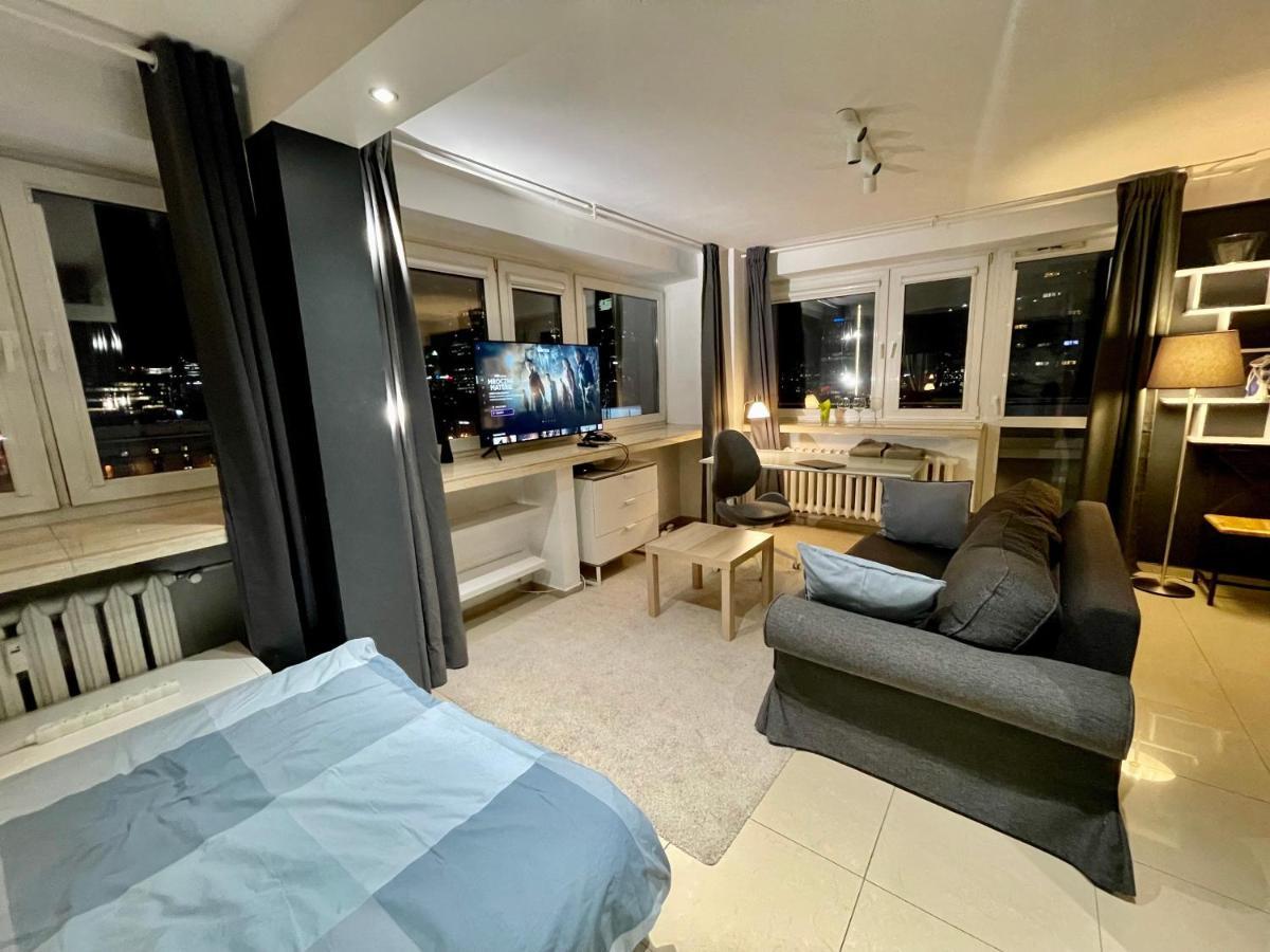 Sawa Apartment 2Xmetro Wifi 500 Mbs 50'Tv Netflix Hbo Appletv+ Варшава Екстериор снимка