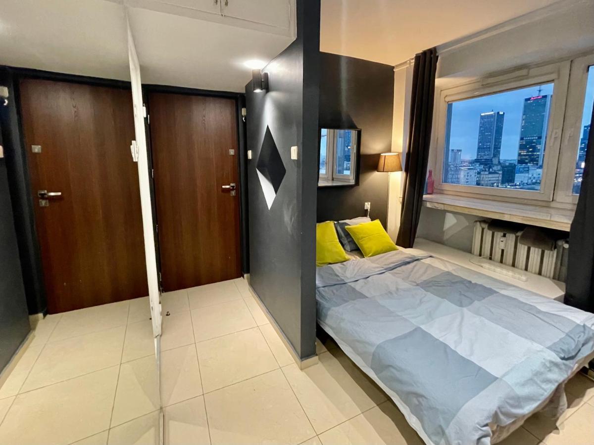 Sawa Apartment 2Xmetro Wifi 500 Mbs 50'Tv Netflix Hbo Appletv+ Варшава Екстериор снимка